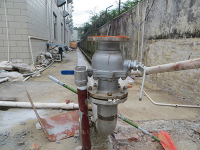 废气处理不锈钢管路埋设
